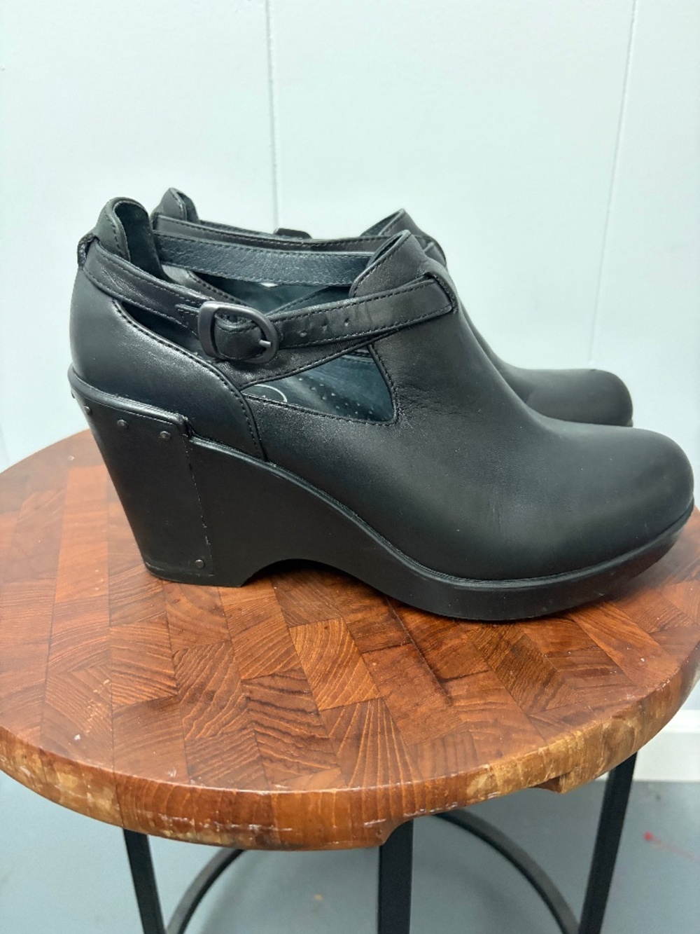 Dansko Women's Black Leather Platform Wedge Clogs Size 38